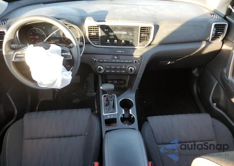 2020 Kia Sportage Lx z USA, uszkodzony, nr VIN KNDPM3AC3L7775014